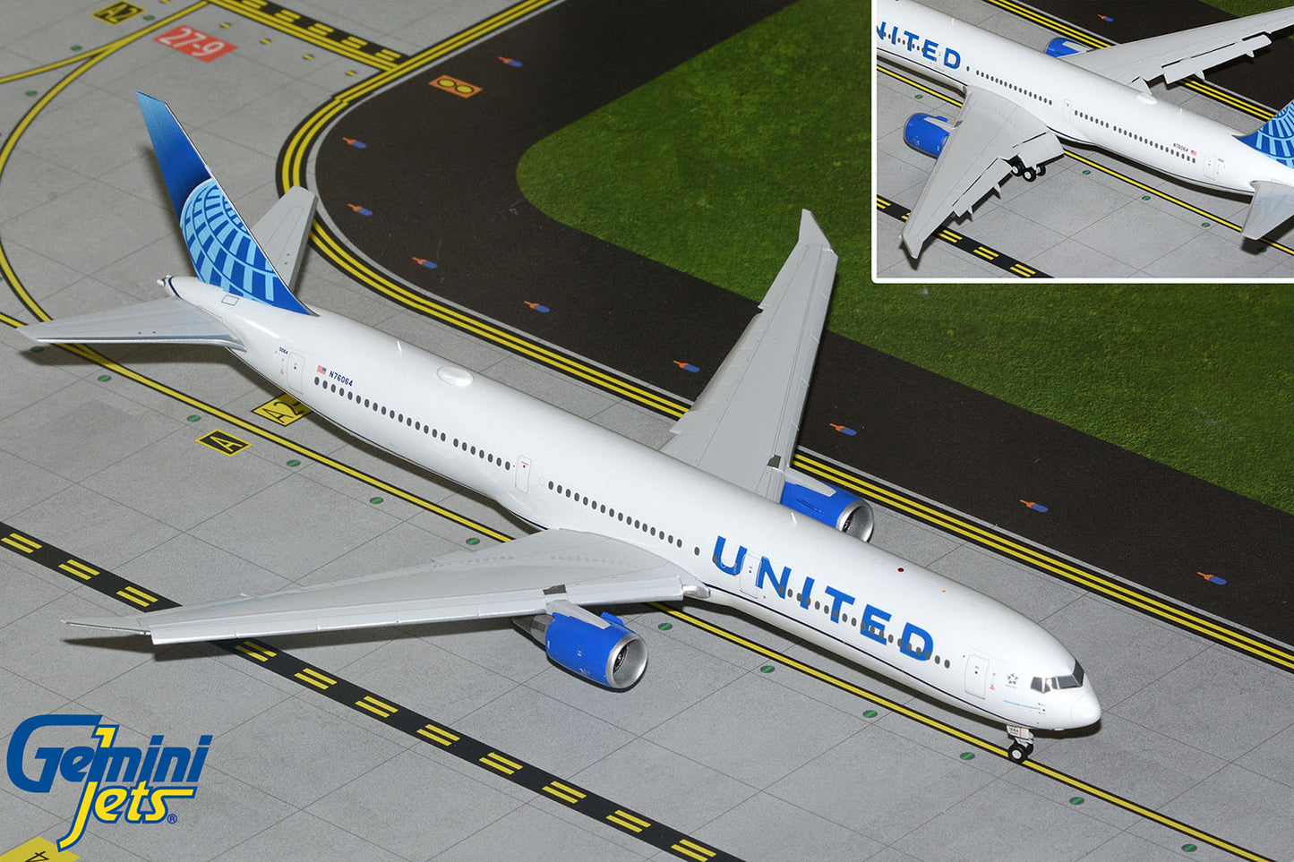 Gemini200 United Airlines Boeing 767-400ER (Flaps Down) N76064
