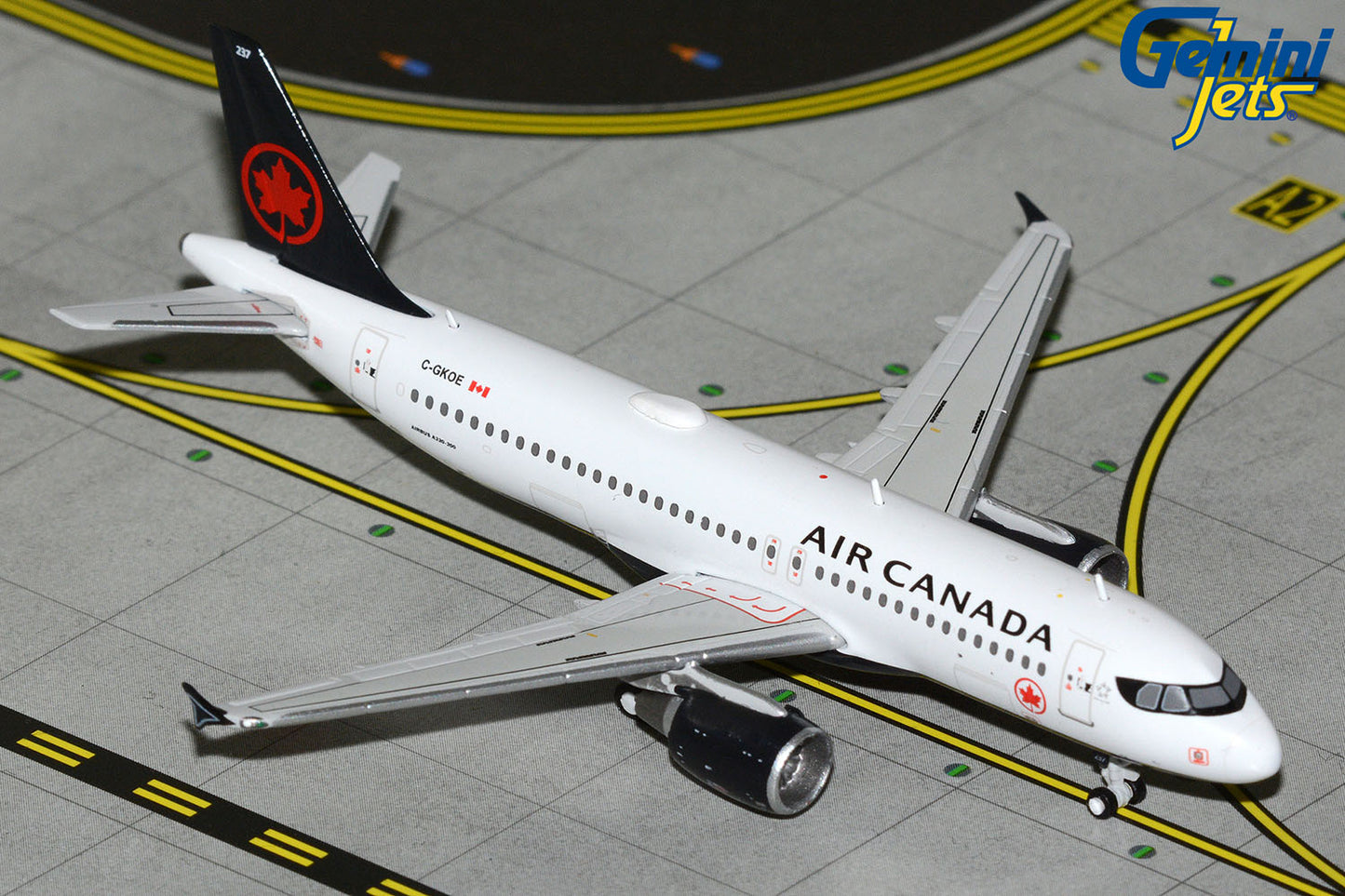 GeminiJets 1:400 Air Canada Airbus A320-200 C-GKOE
