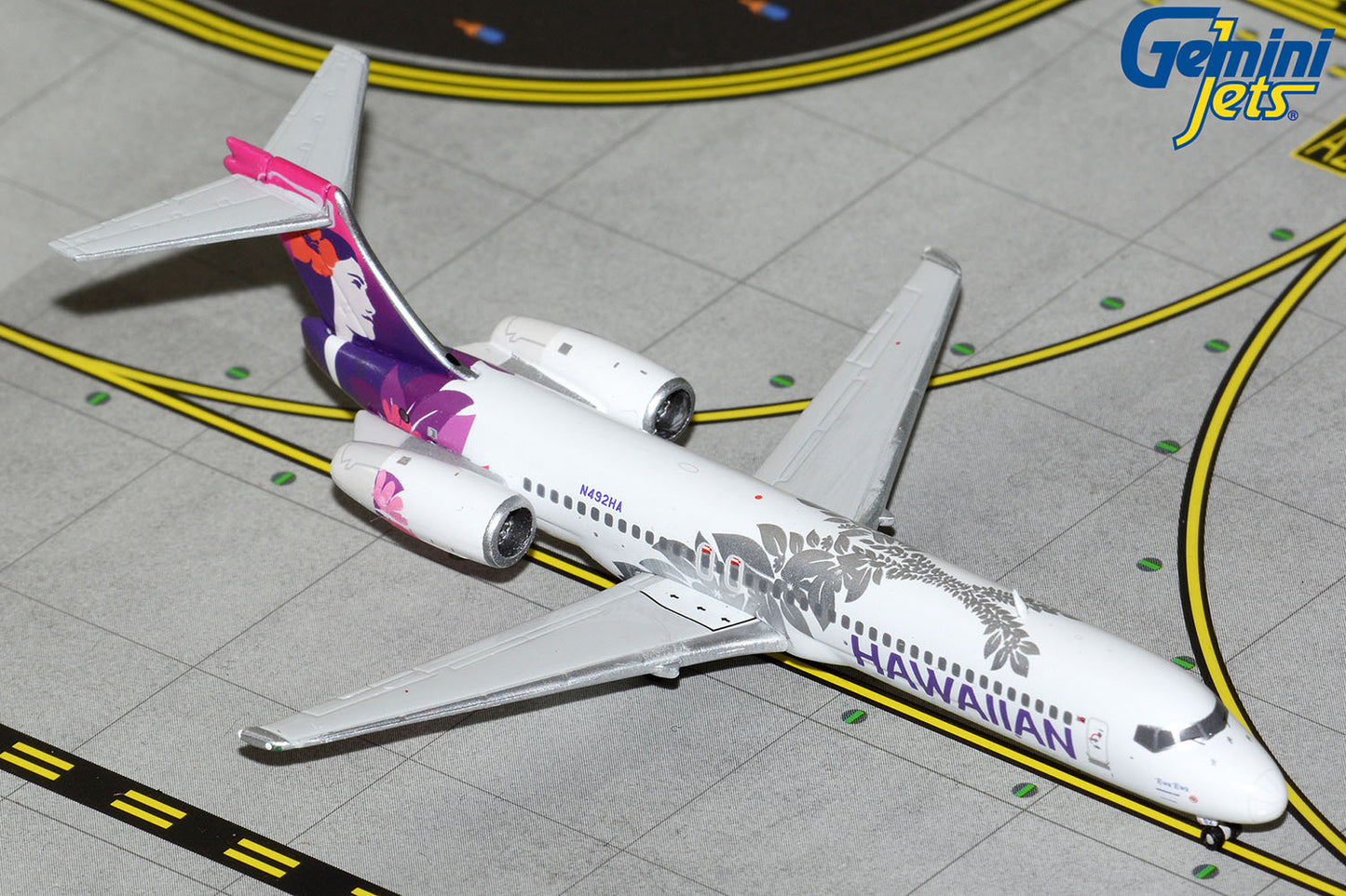 GeminiJets 1:400 Hawaiian Airlines Boeing 717-200 N492HA