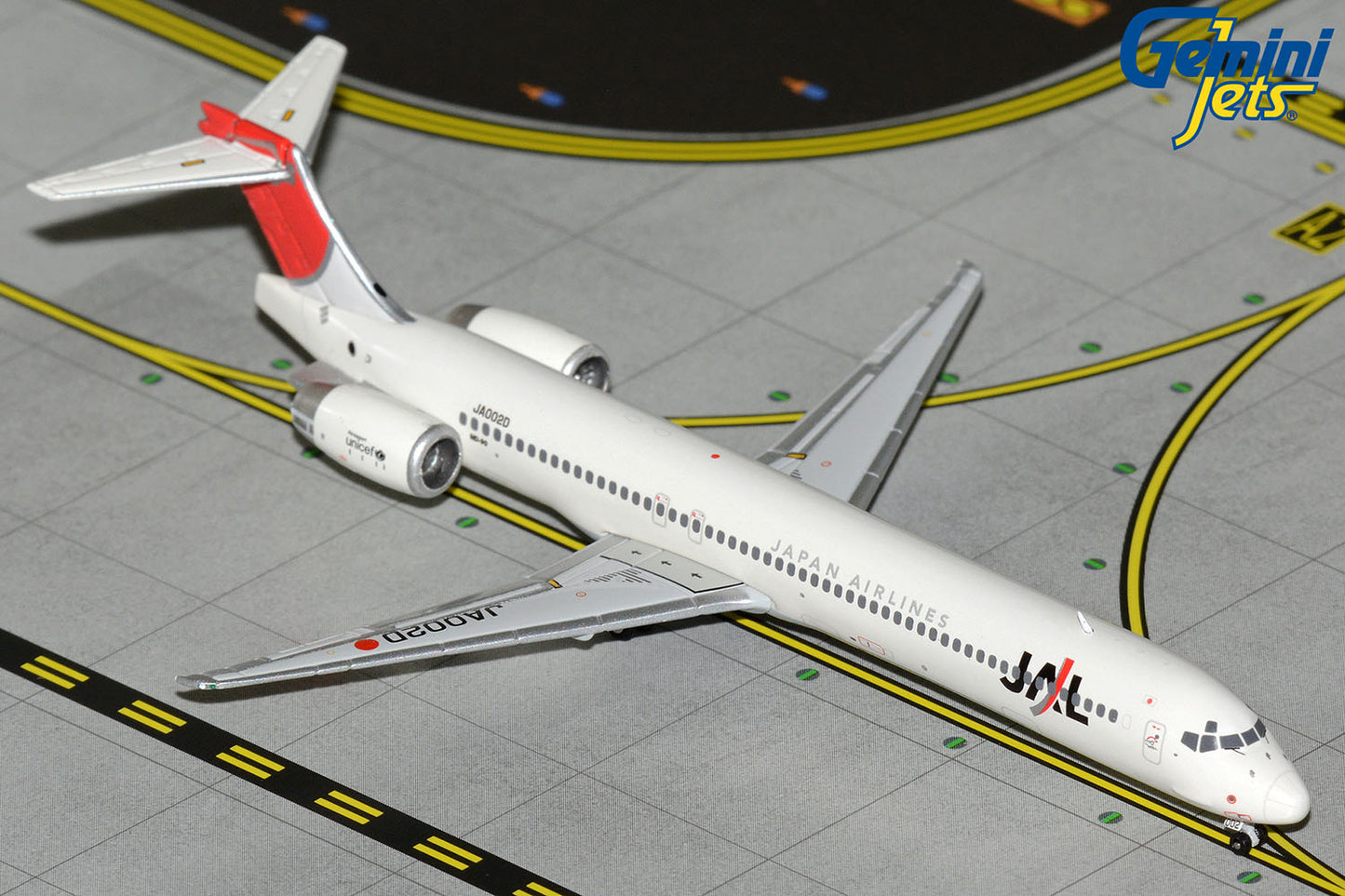 GeminiJets 1:400 Japan Airlines MD-90 JA002D