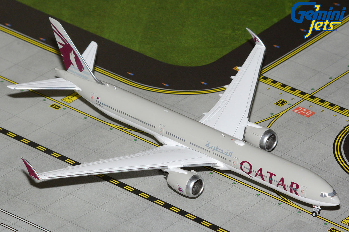 GeminiJets 1:400 Qatar Airways Boeing 777-9X A7-BKA