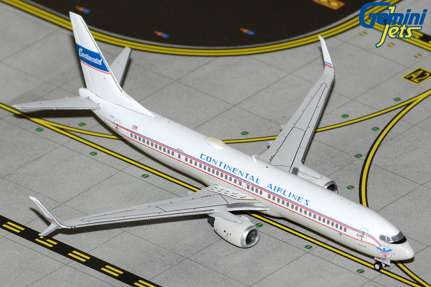GeminiJets 1:400 United Airlines Boeing 737-900ER "Continental Retro" N75435