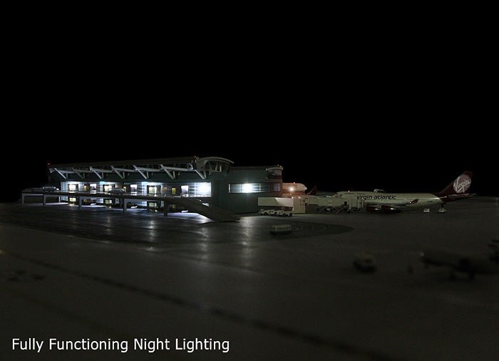 GeminiJets 1:400 Scale 7 Gate Airport Terminal