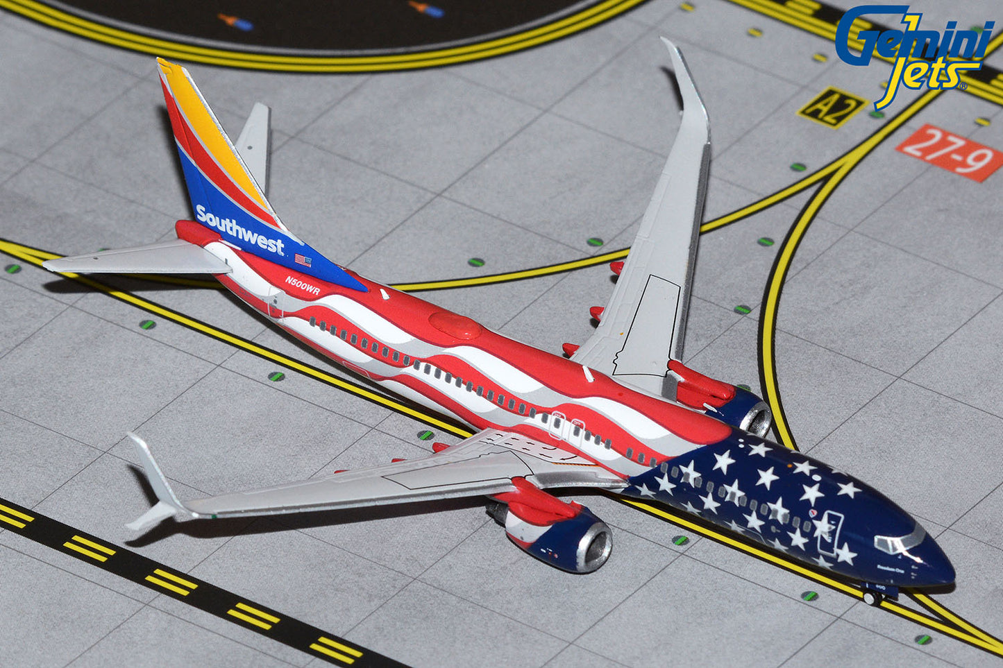 GeminiJets 1:400 Southwest Airlines Boeing 737-800 "Freedom One" N500WR