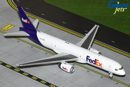 Gemini200 FedEx Boeing 757-200F N921FD