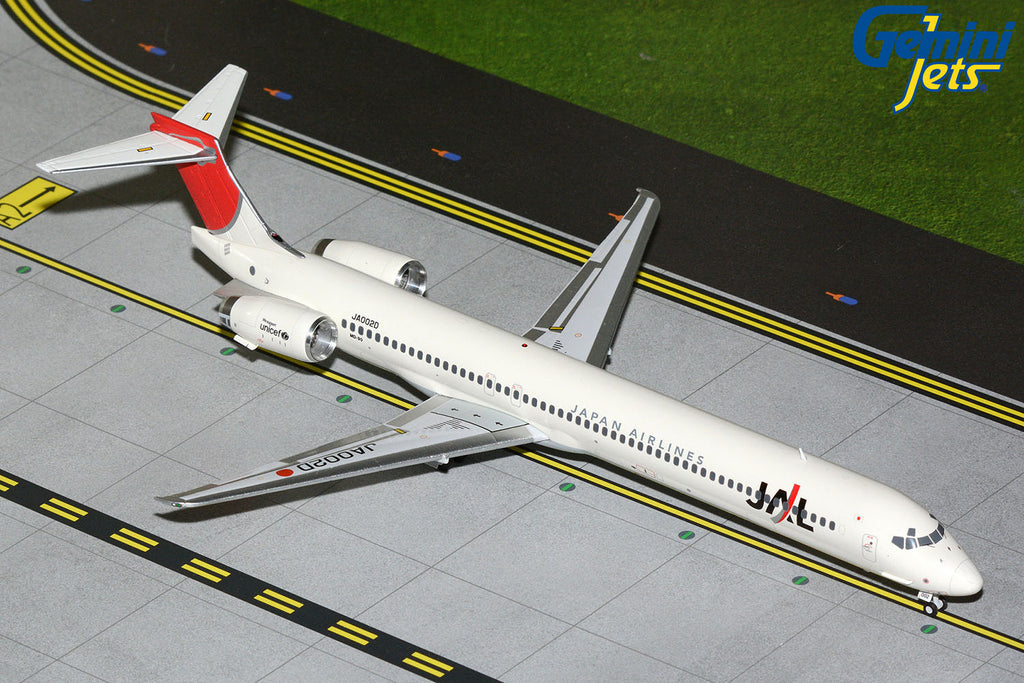 Gemini200 Japan Airlines MD-90 JA002D