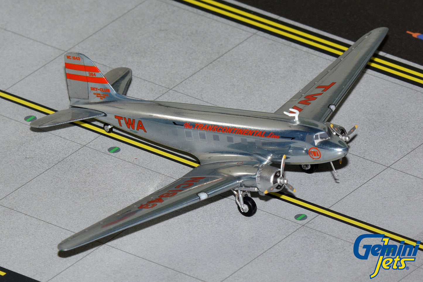 Gemini200 Transcontinental & Western Airlines (TWA) DC-3 NC1943