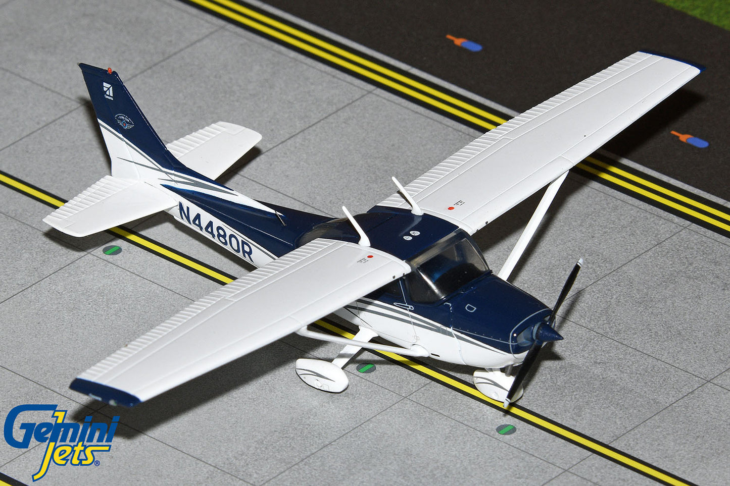 GeminiGA 1:72 Cessna 172M Skyhawk N4480R