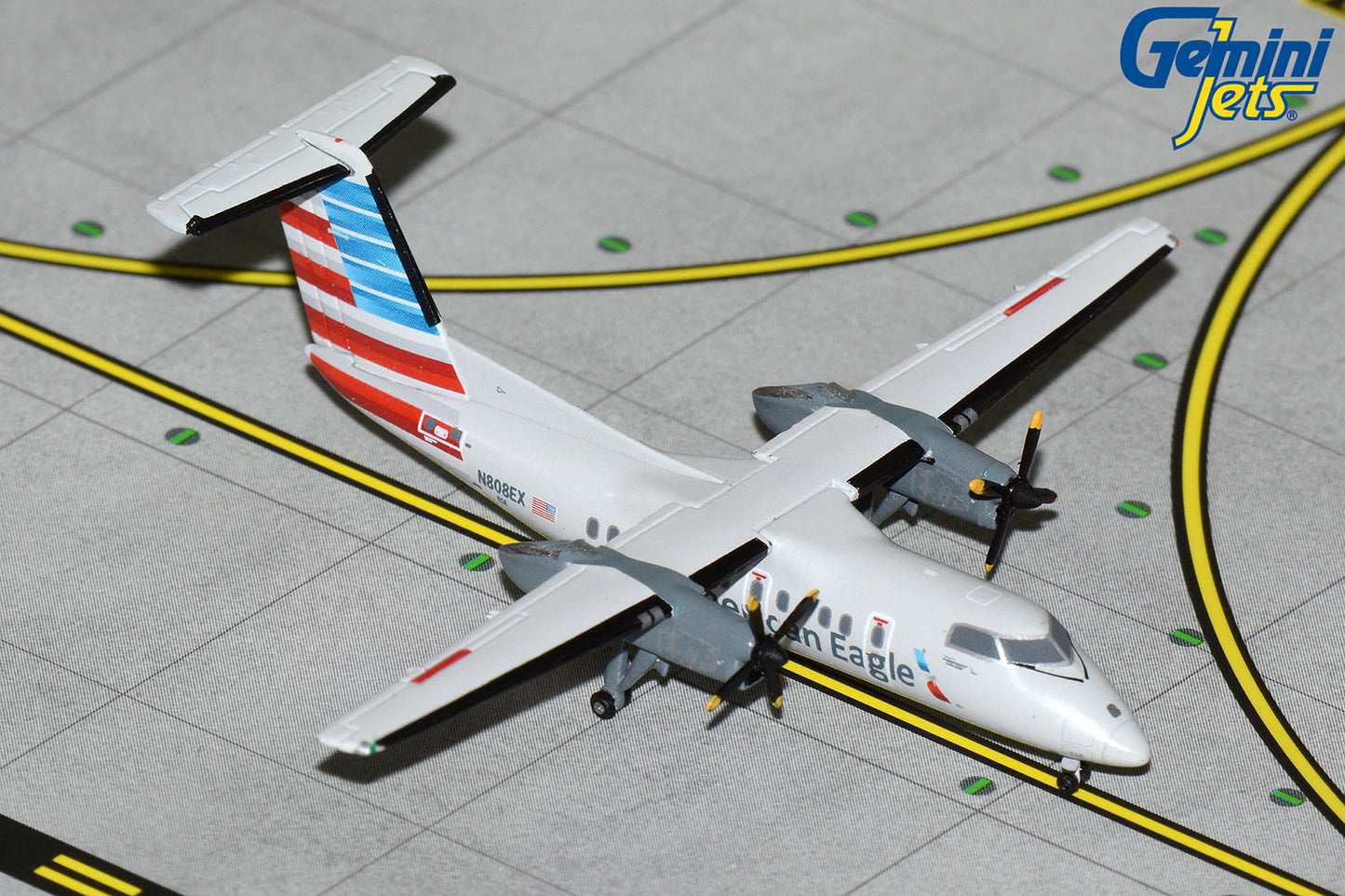 GeminiJets 1:400 American Eagle Dash 8-100 N808EX