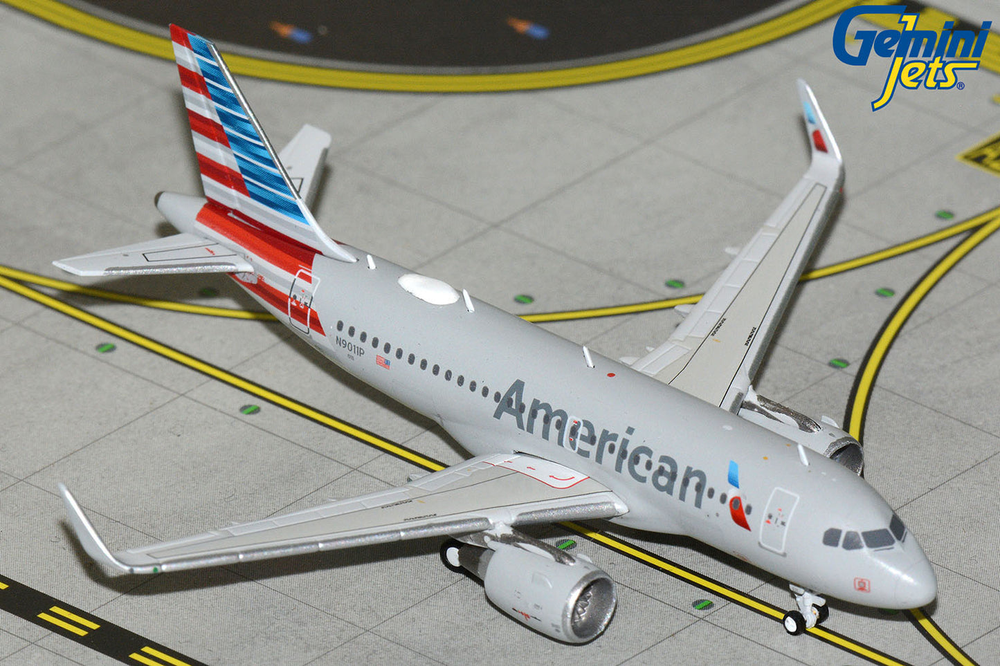 GeminiJets 1:400 American Airlines Airbus A319 N9011P