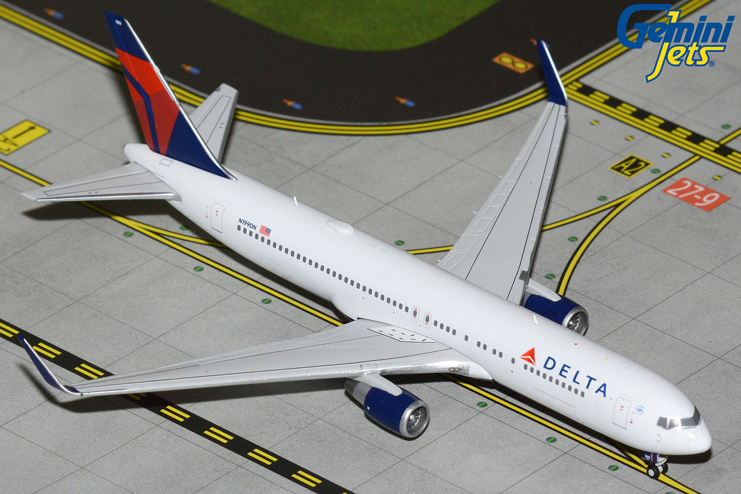 GeminiJets 1:400 Delta Air Lines Boeing 767-300ER N199DN