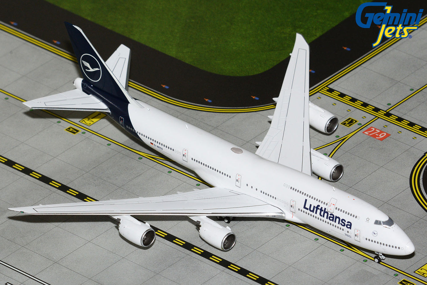GeminiJets 1:400 Lufthansa Boeing 747-8i D-ABYA