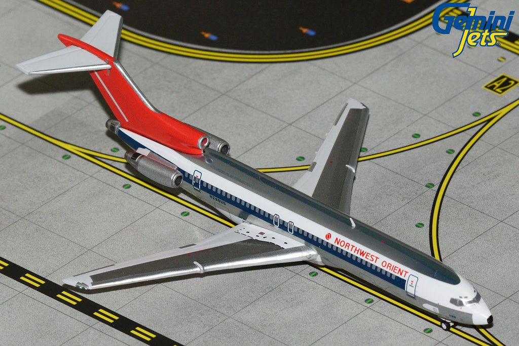 GeminiJets 1:400 Northwest Orient Boeing 727-200 N298US