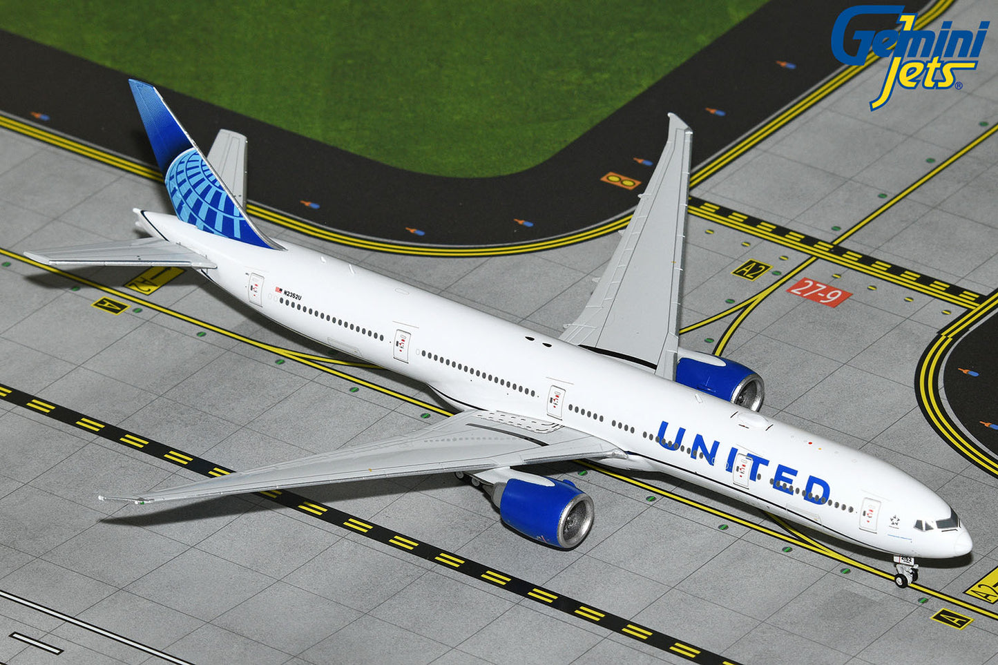 GeminiJets 1:400 United Airlines Boeing 777-300ER N2352U