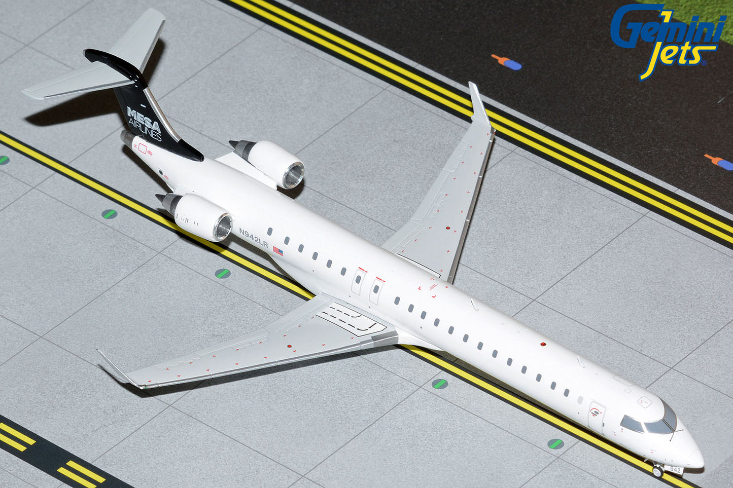 Gemini200 Mesa Airlines Bombardier CRJ-900ER N942LR