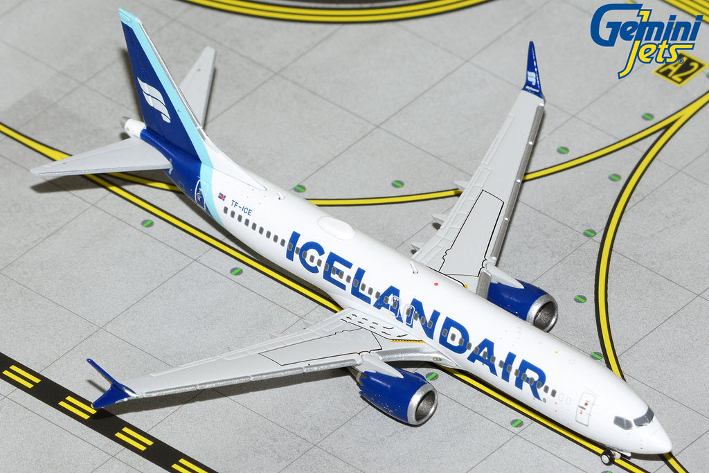 GeminiJets 1:400 Icelandair Boeing 737 MAX 8 TF-ICE