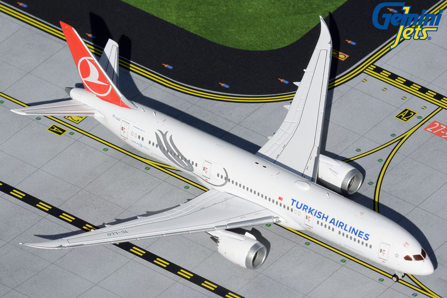 GeminiJets 1:400 Turkish Airlines Boeing 787-9 Dreamliner TC-LLO
